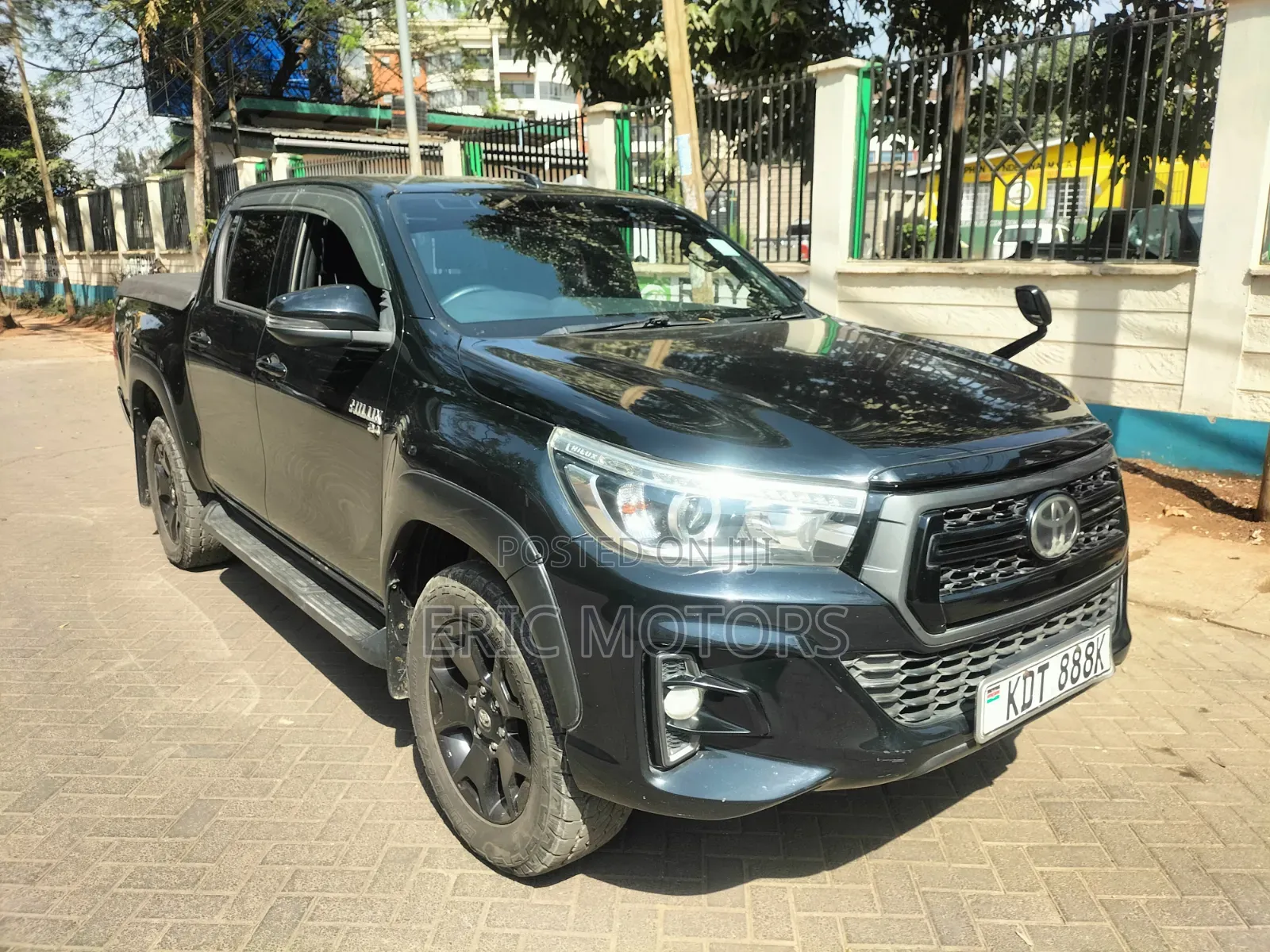 Toyota Hilux 2019 Black
