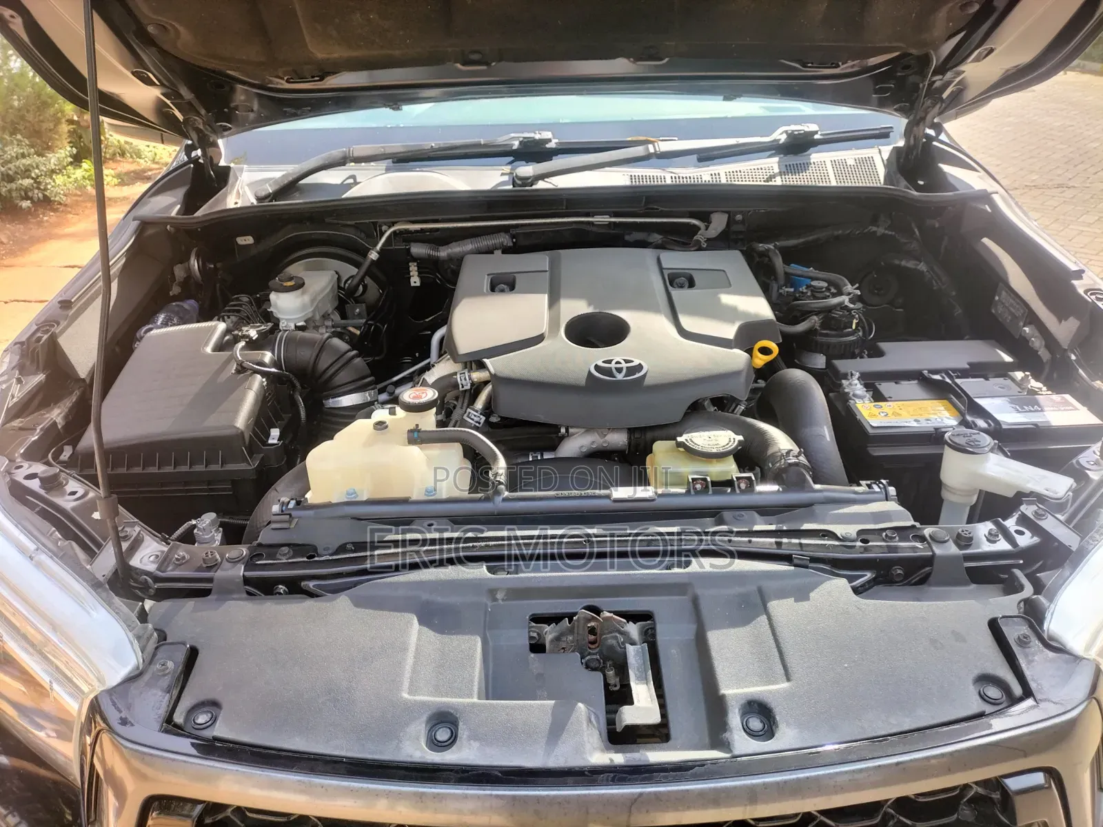 Toyota Hilux 2019 Black