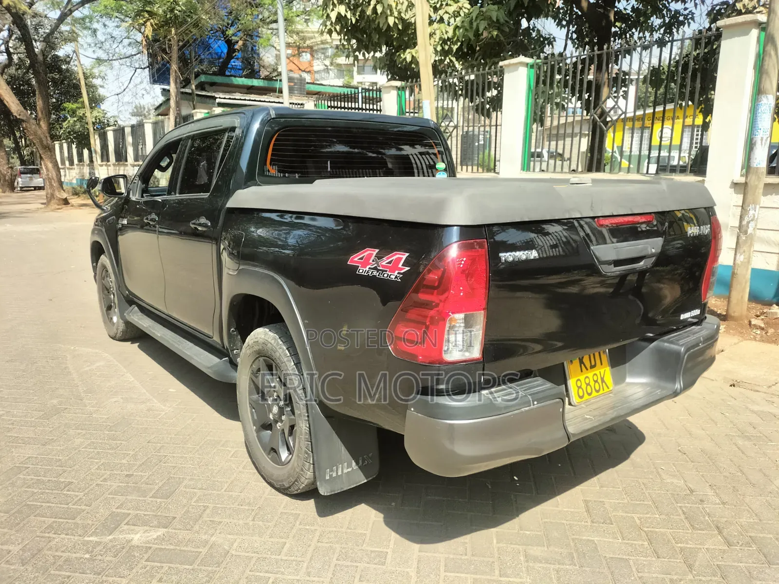 Toyota Hilux 2019 Black