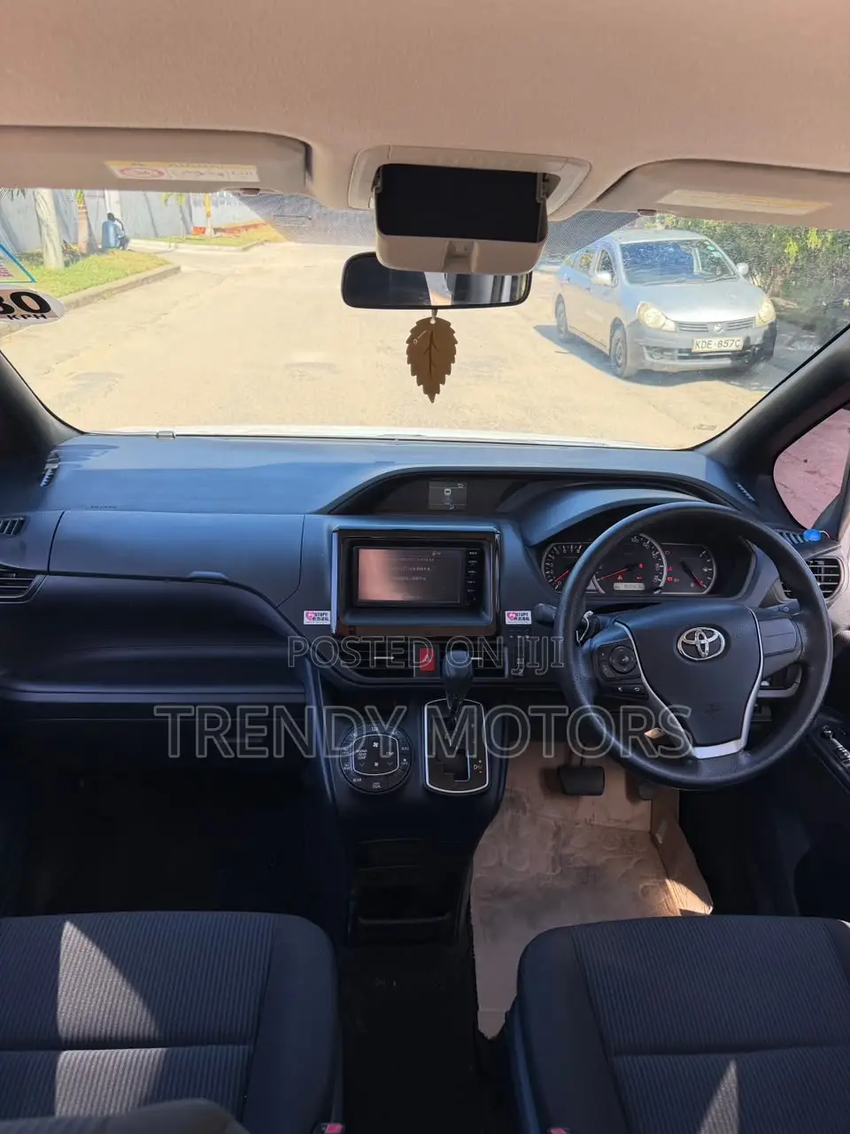 Toyota Noah 2016 White