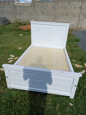 Panel Bed 4x6 White