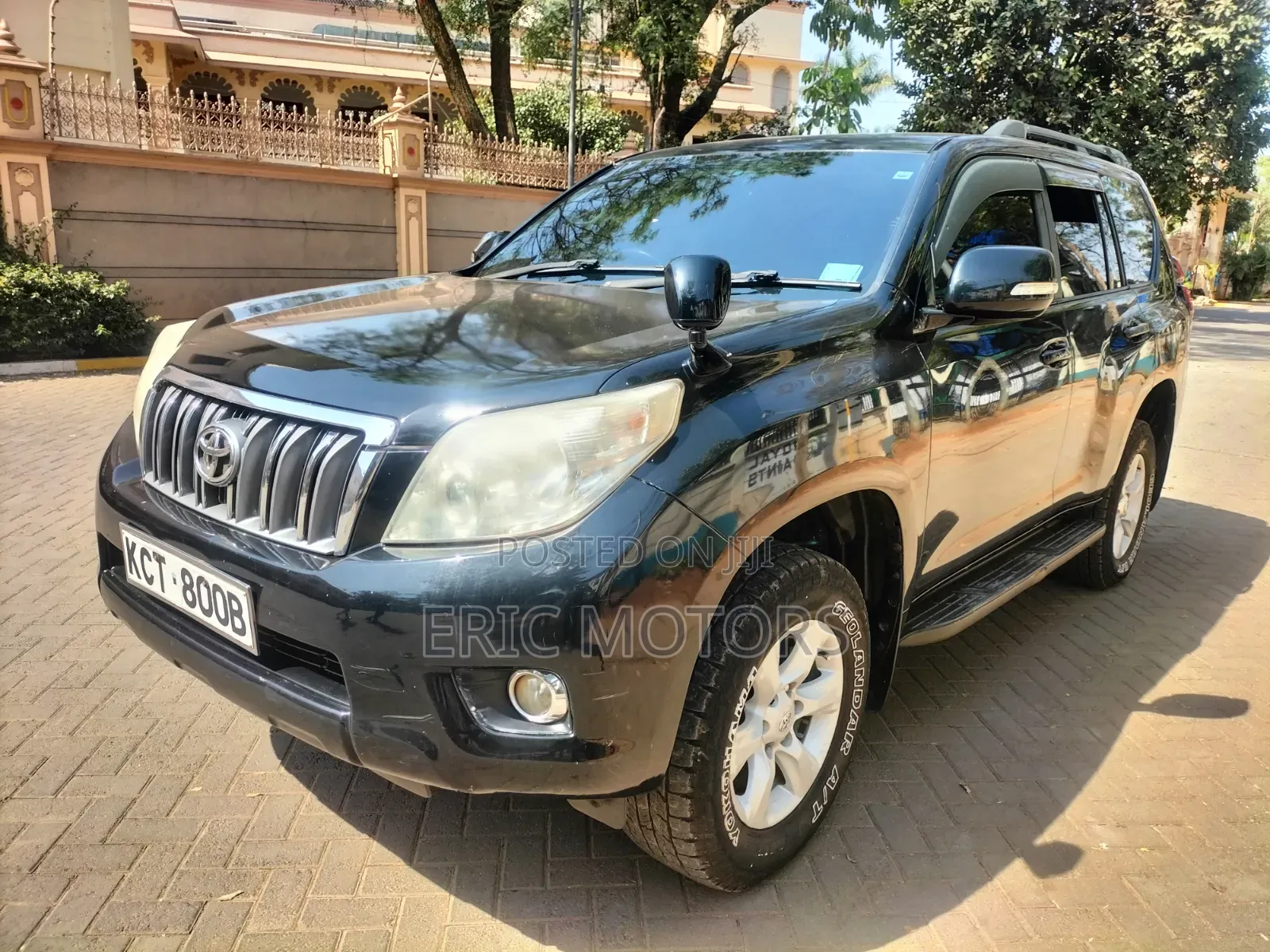 Toyota Land Cruiser Prado 2011 Black