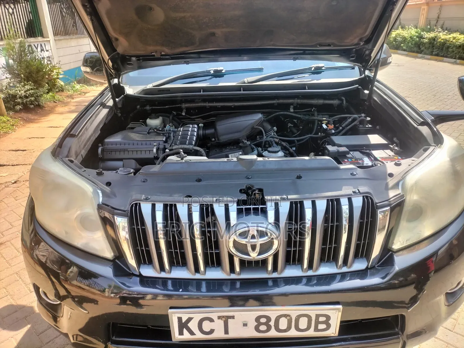 Toyota Land Cruiser Prado 2011 Black