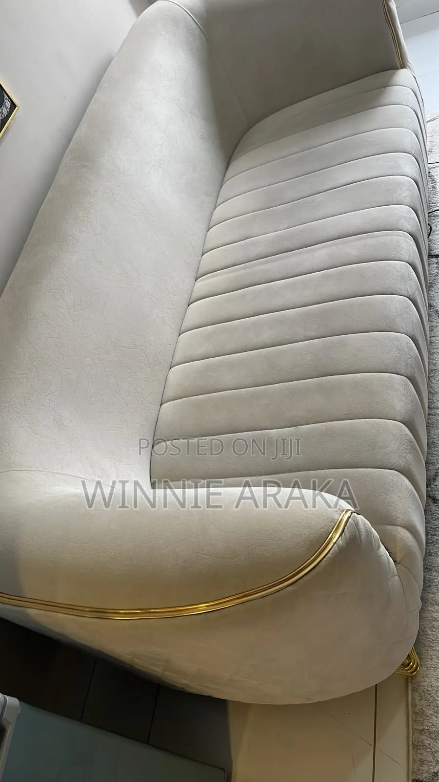 5 Seater, Very Good Quality Sofa Set