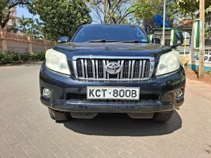 Toyota Land Cruiser Prado 2012 Black