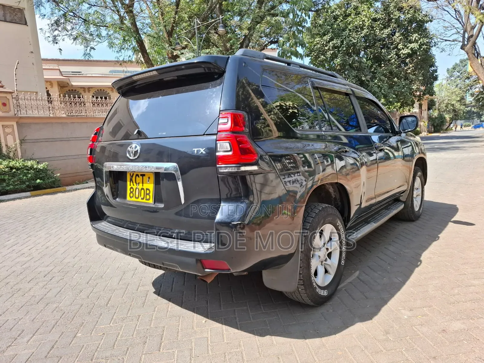 Toyota Land Cruiser Prado 2012 Black