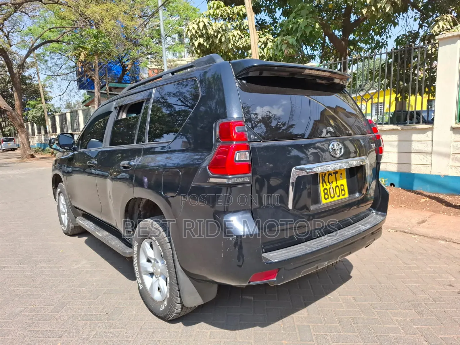Toyota Land Cruiser Prado 2012 Black