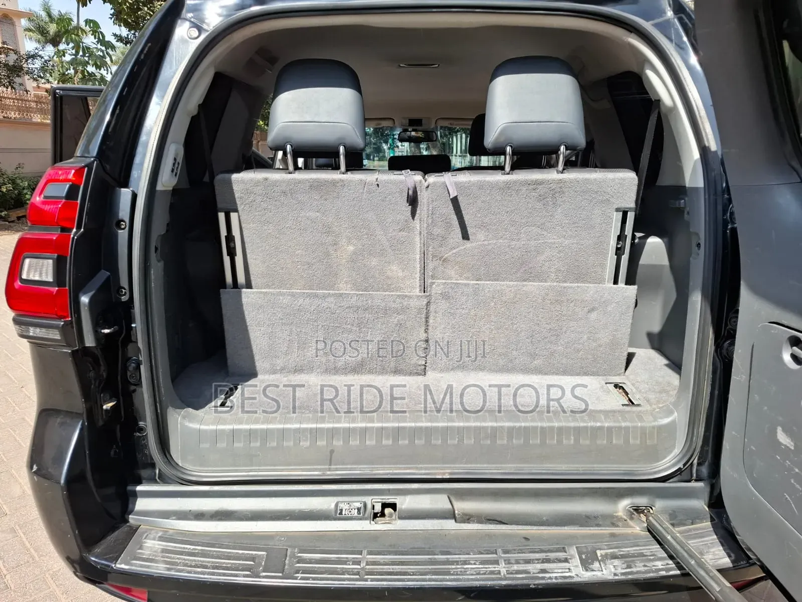 Toyota Land Cruiser Prado 2012 Black