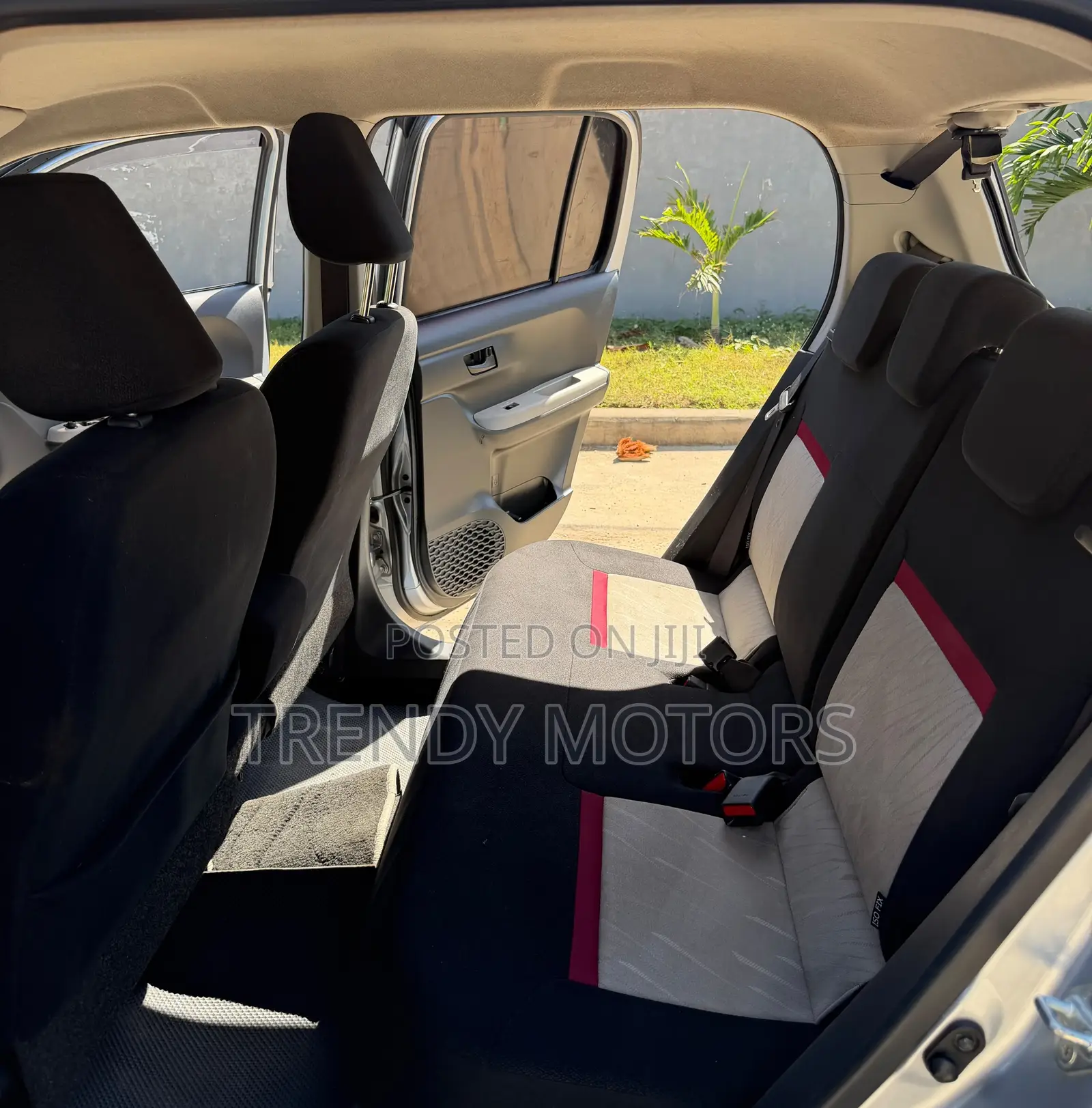 Toyota Passo 2016 Silver