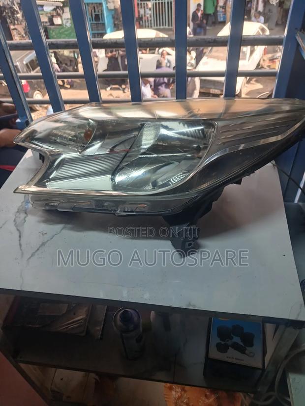 Nissan Note 2012 Non Xenon Headlight