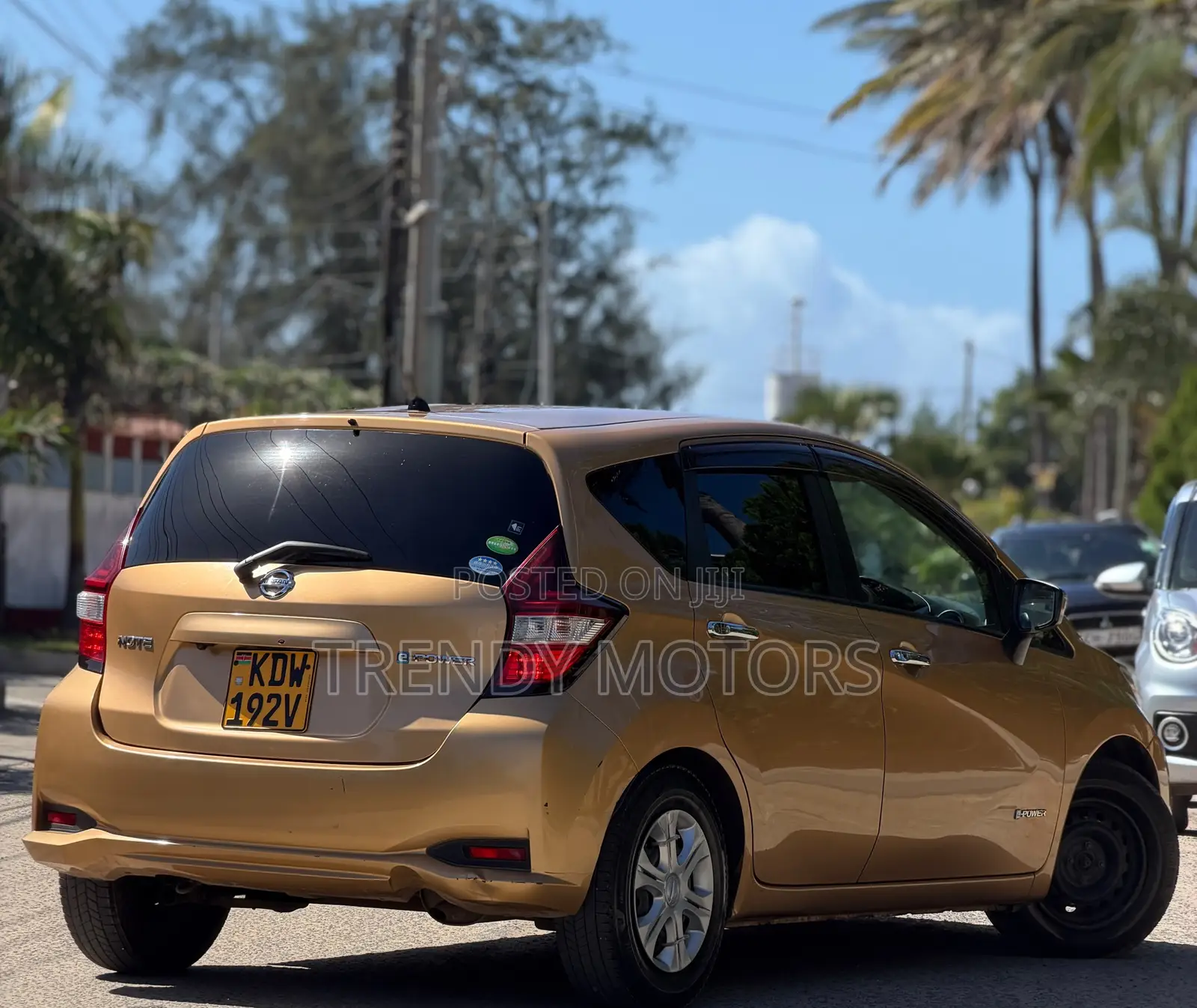 Nissan Note 2018 Gold