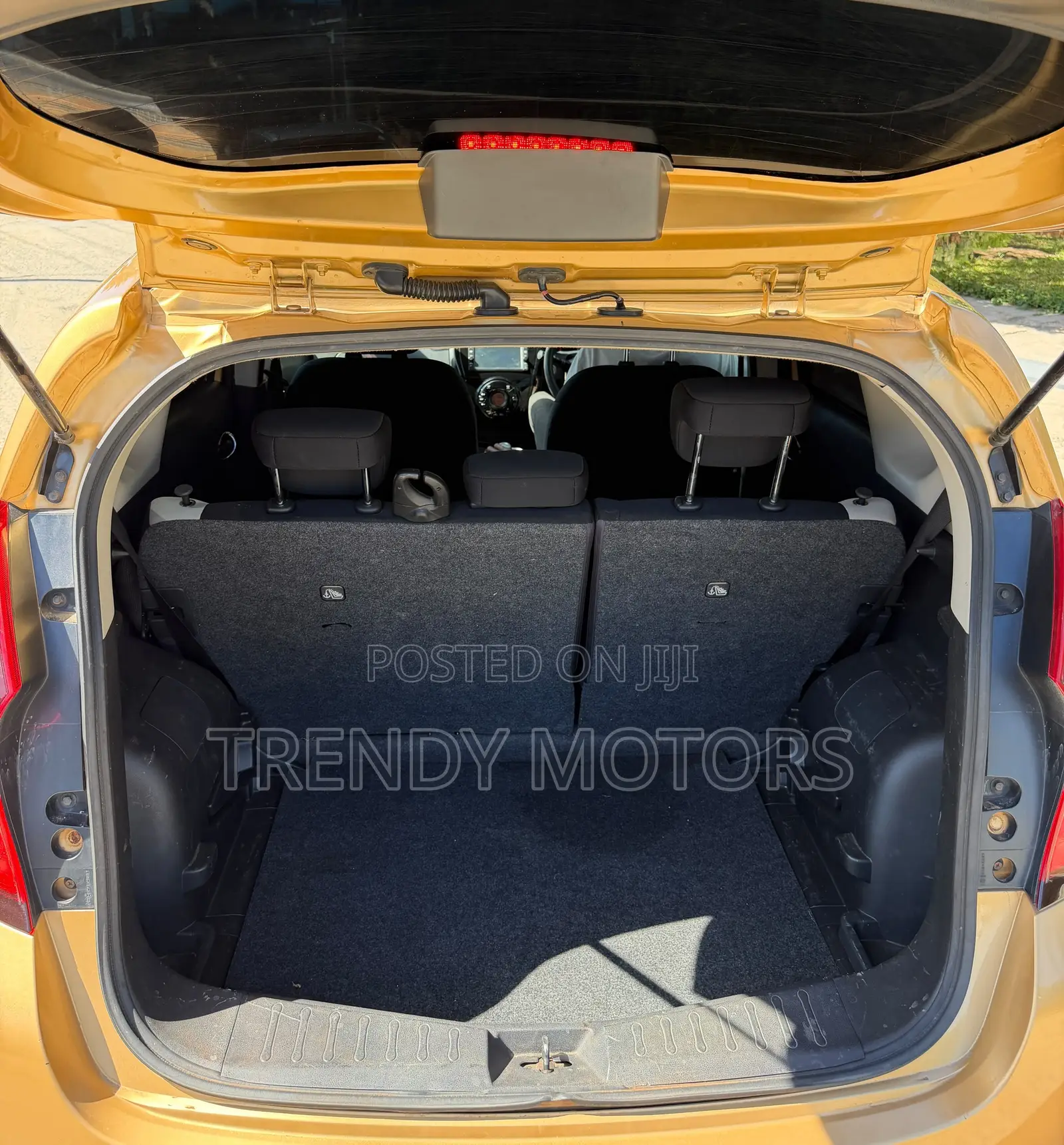 Nissan Note 2018 Gold
