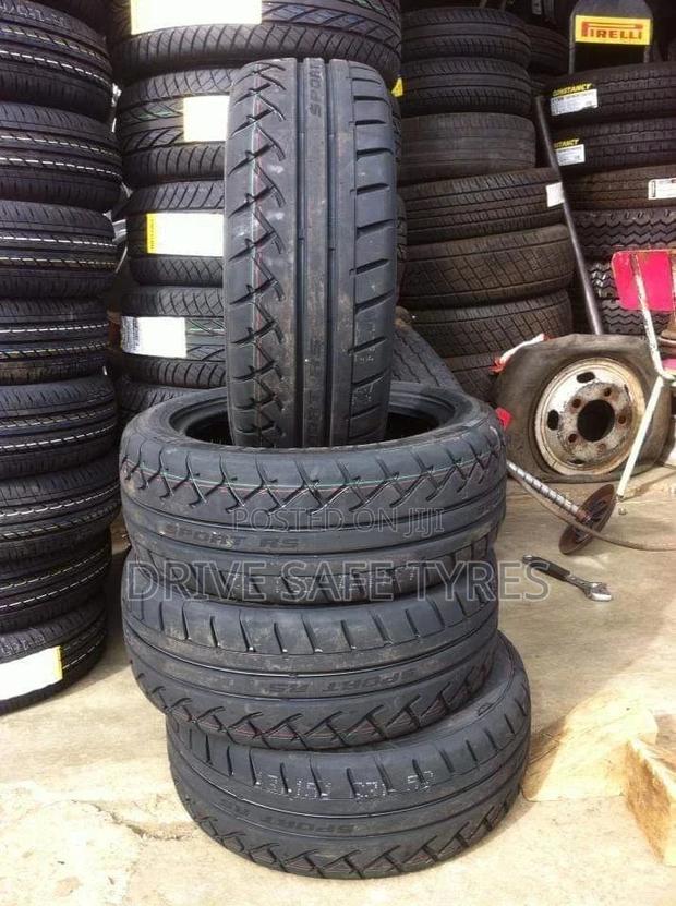 245/45 R17 Dunlop Tyre