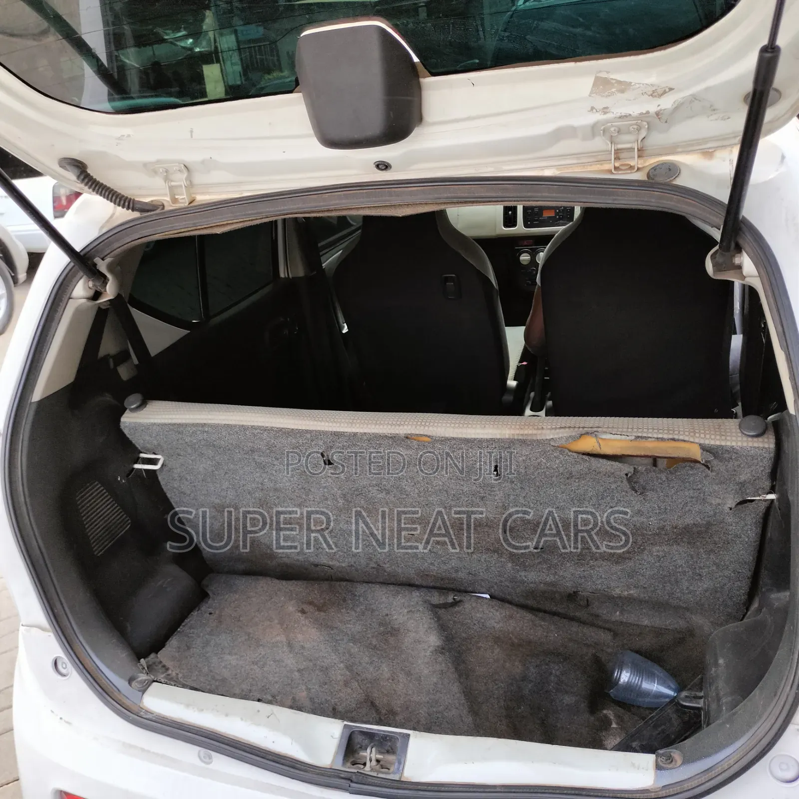 Suzuki Alto 2015 White
