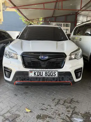 Subaru Forester 2018 White