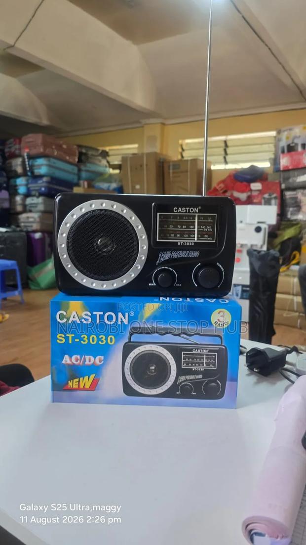 Caston ST 3030 AC/Dc FM Radio