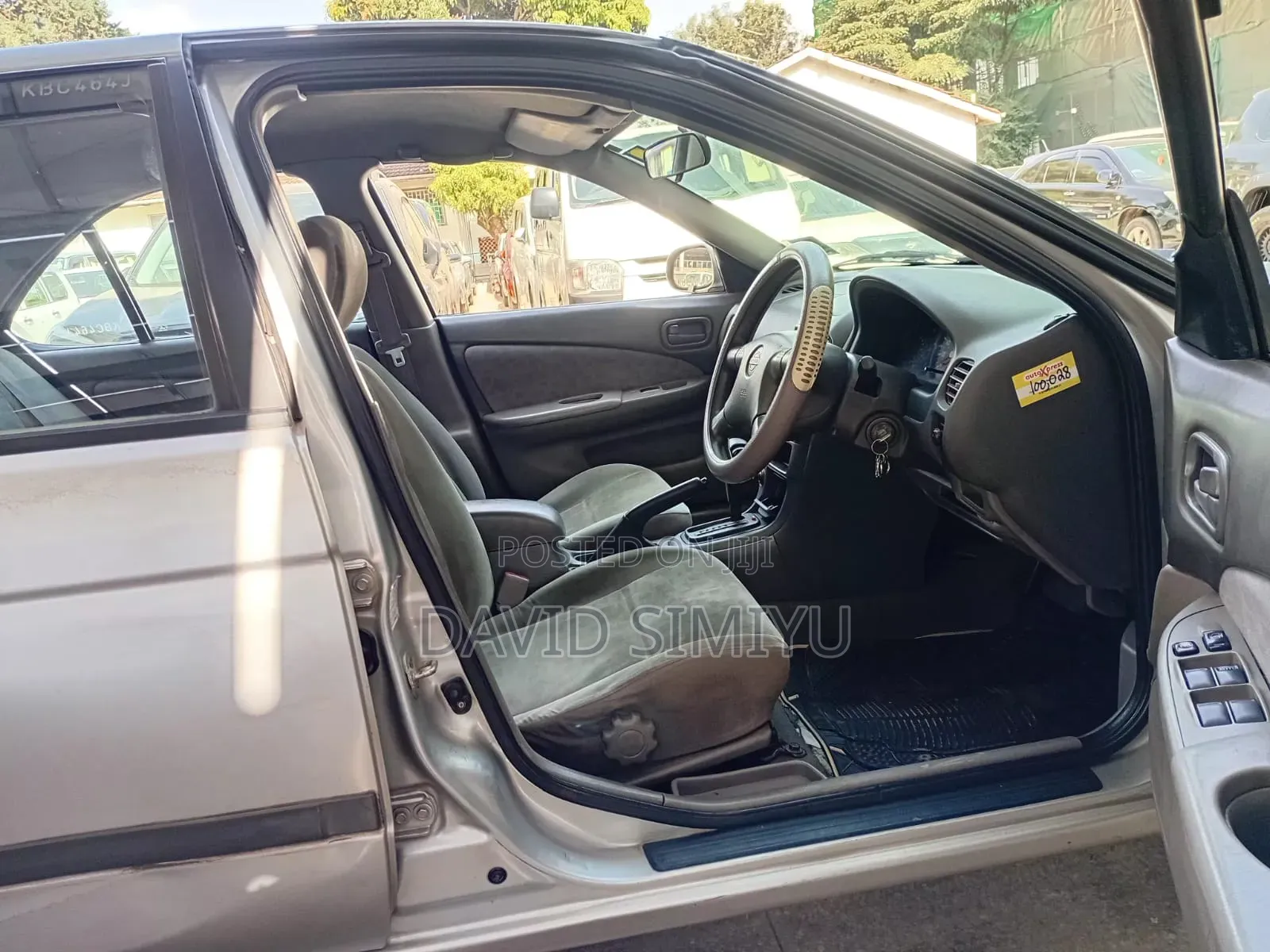 Nissan FB15 2001 Silver