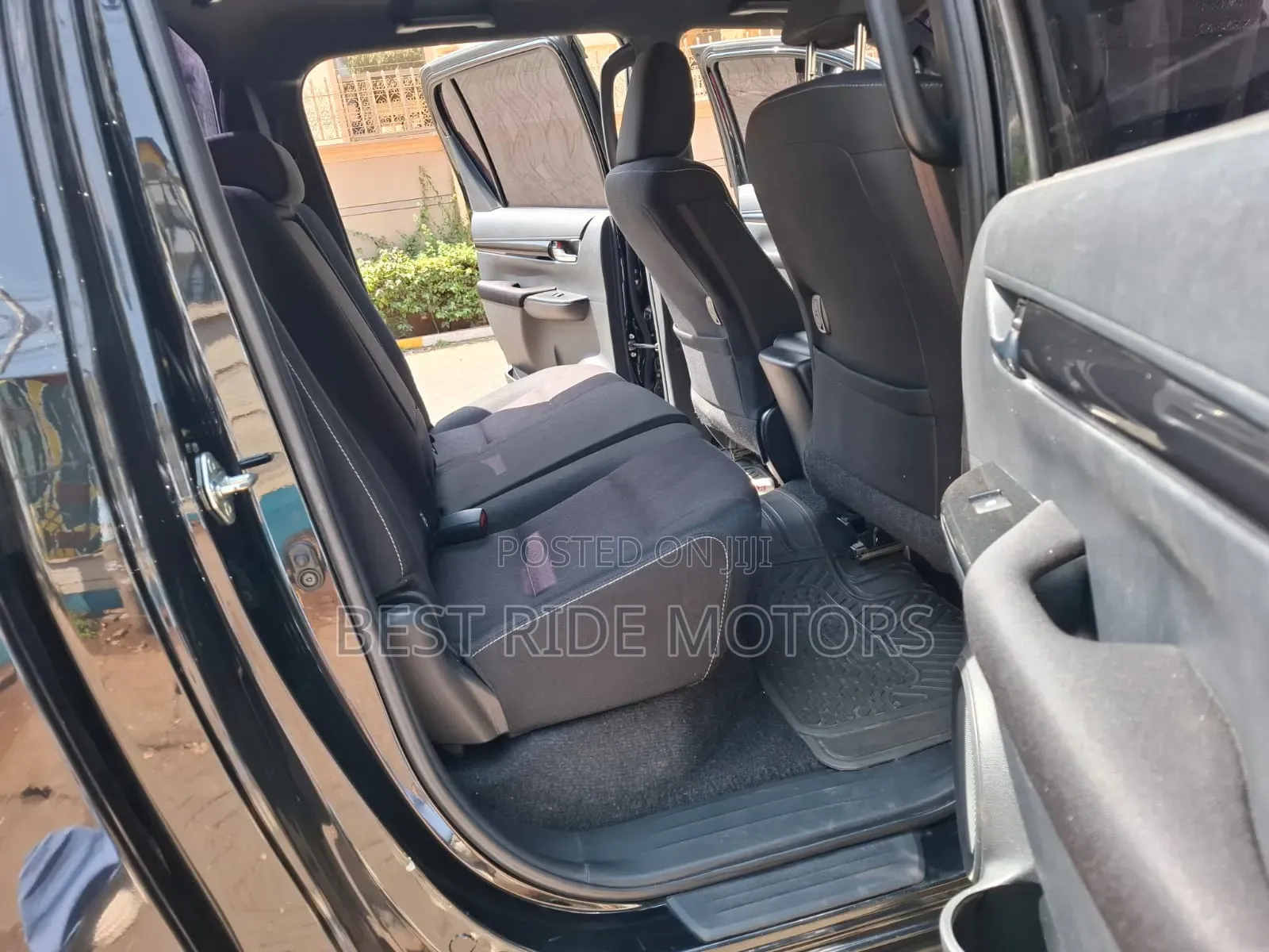 Toyota Hilux Revo Double Cab Deisel 2.4 AWD 2019 Black