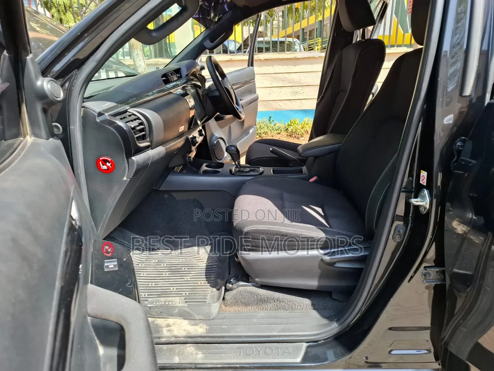 Toyota Hilux Revo Double Cab Deisel 2.4 AWD 2019 Black