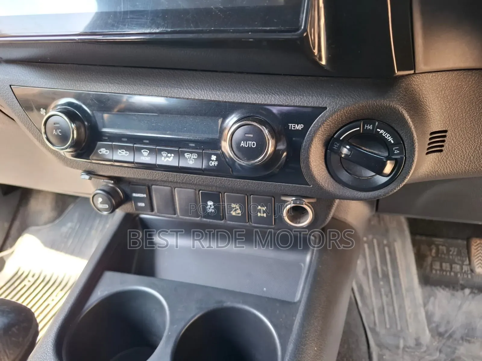 Toyota Hilux Revo Double Cab Deisel 2.4 AWD 2019 Black