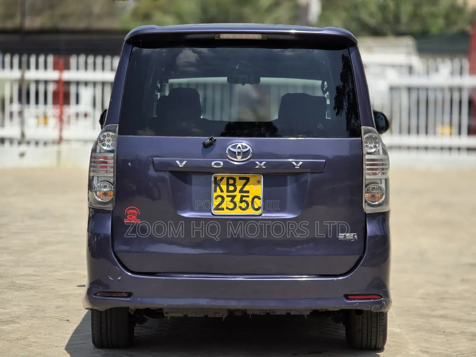 Toyota Voxy 2007 Purple