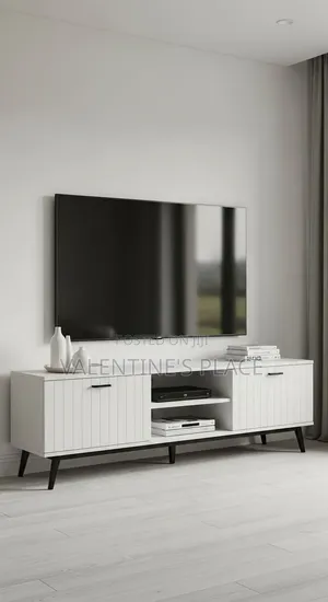 ​Modern 5ft Wooden TV Stand Media Console With Fluted Cabinet Doors