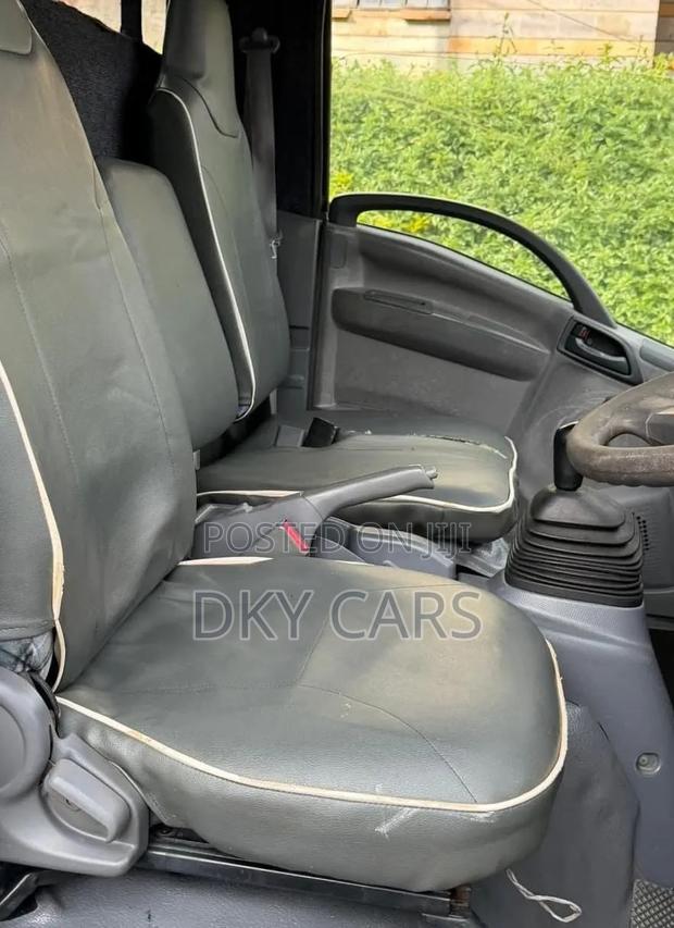 Isuzu NQR 2021 White - thumbnail 5