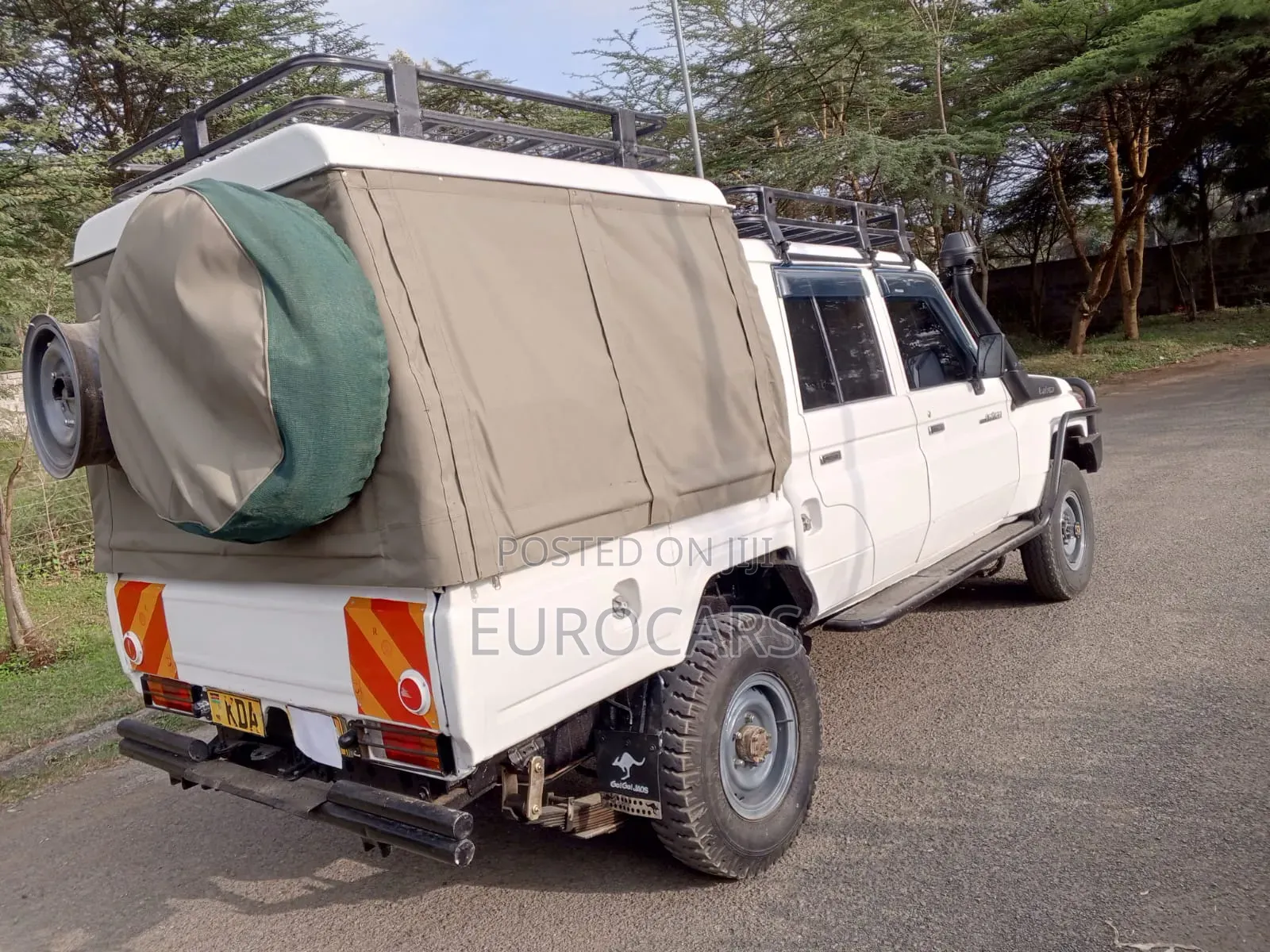Toyota Land Cruiser 2013 White