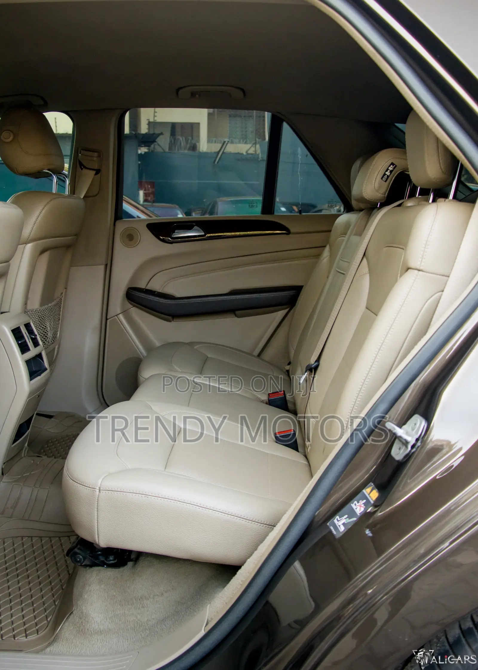 Mercedes-Benz M Class 2013 Brown