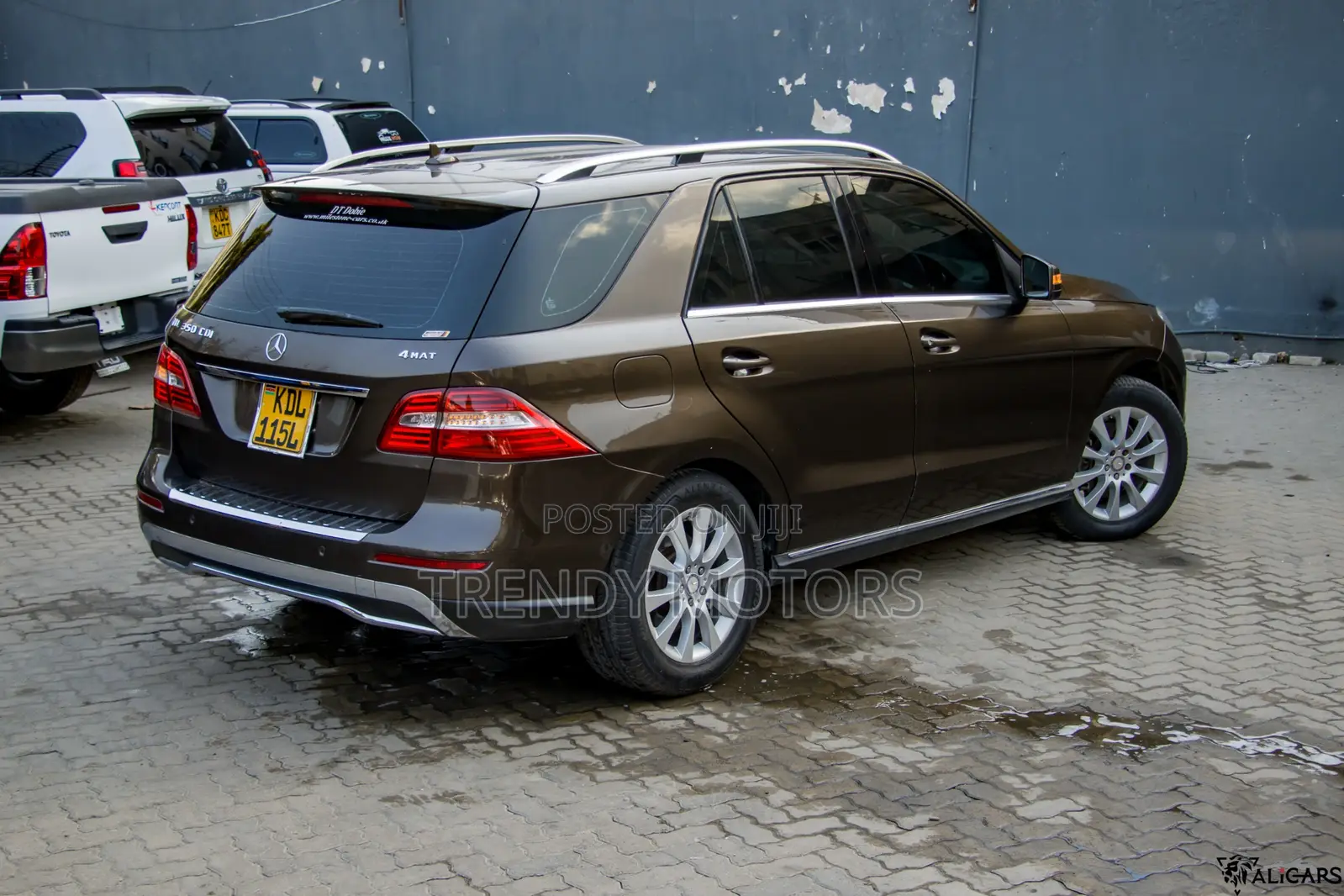 Mercedes-Benz M Class 2013 Brown
