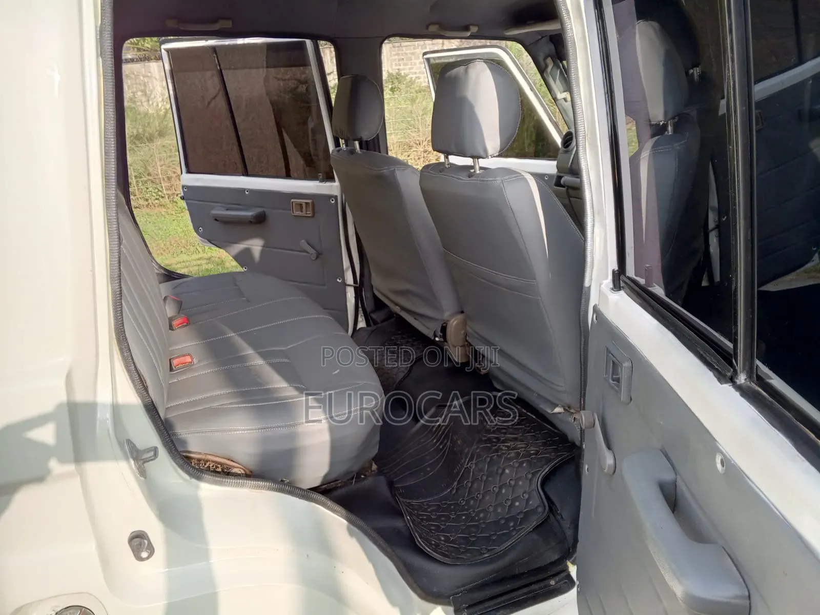 Toyota Land Cruiser 2013 White