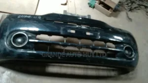 Nissan Cube Bumper Front