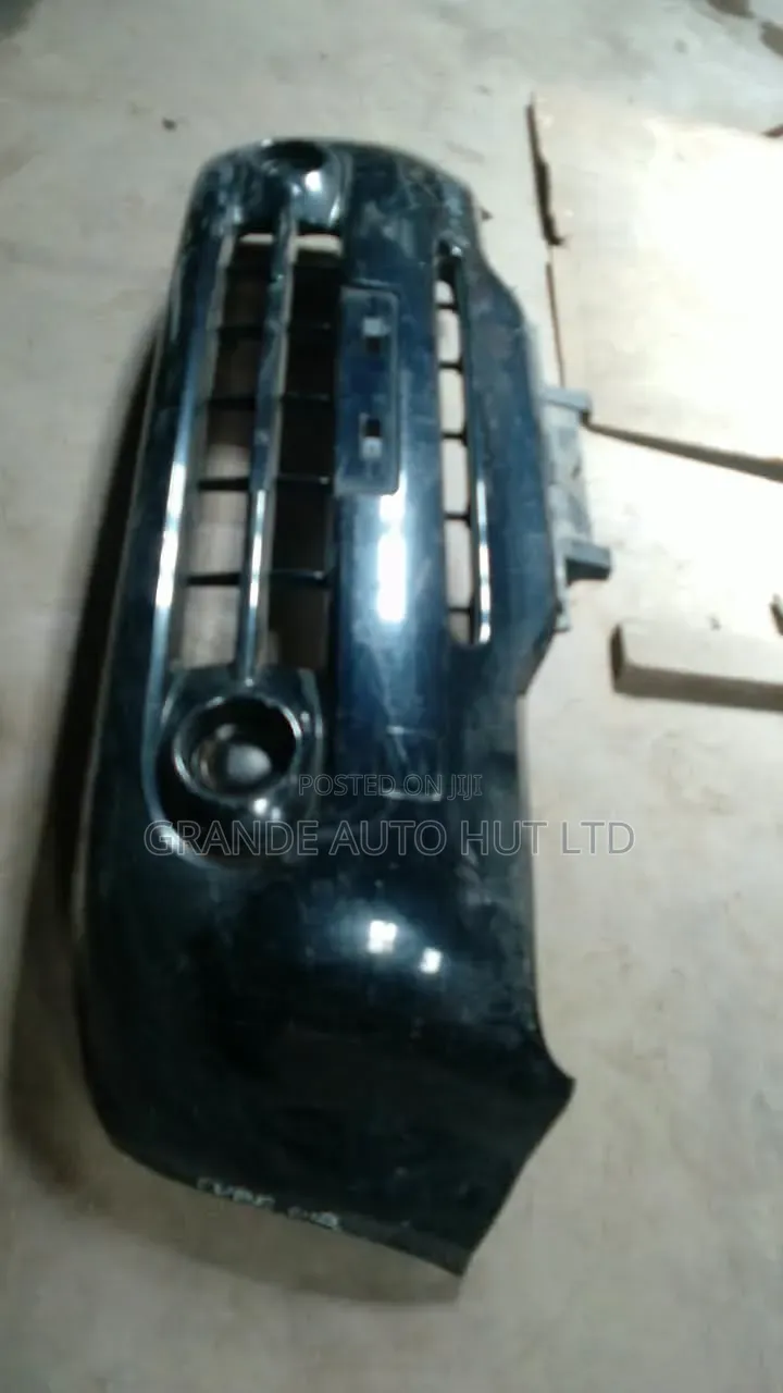 Nissan Cube Bumper Front