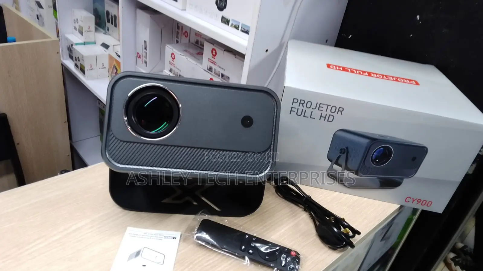 Ultimate CY900 Projector – Portable Cinema Experience