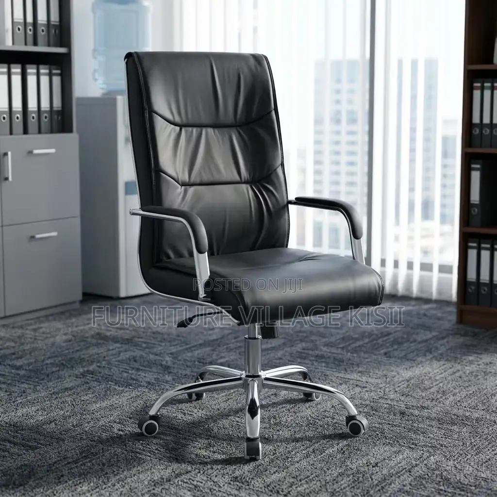 Office Chair: Excutive Office Chair