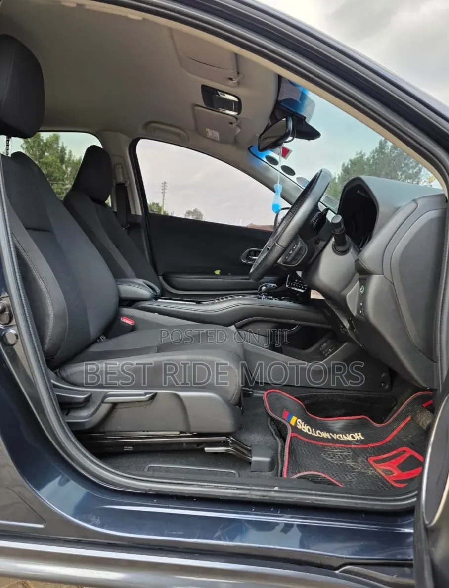 Honda Vezel 1.5 Hybrid 2WD 2018 Black