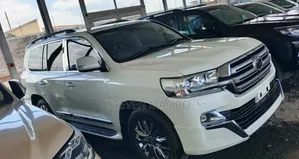 Toyota Land Cruiser 4.5 V8 VXR 2020 White