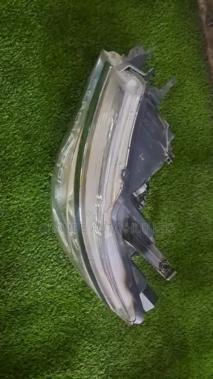 Serena C26 Headlights