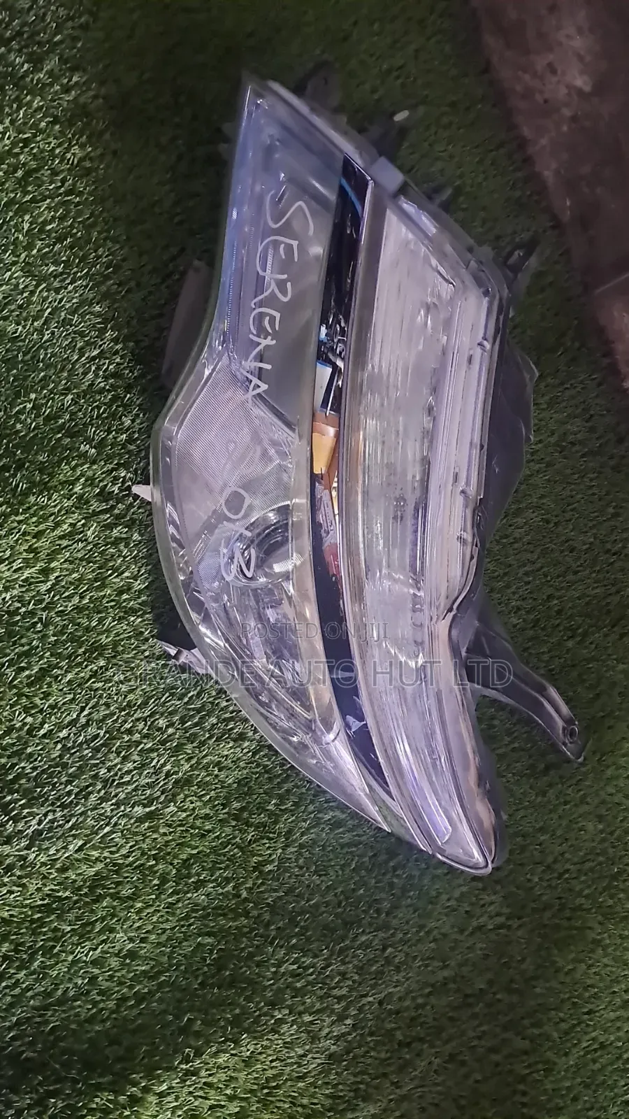 Serena C26 Headlights