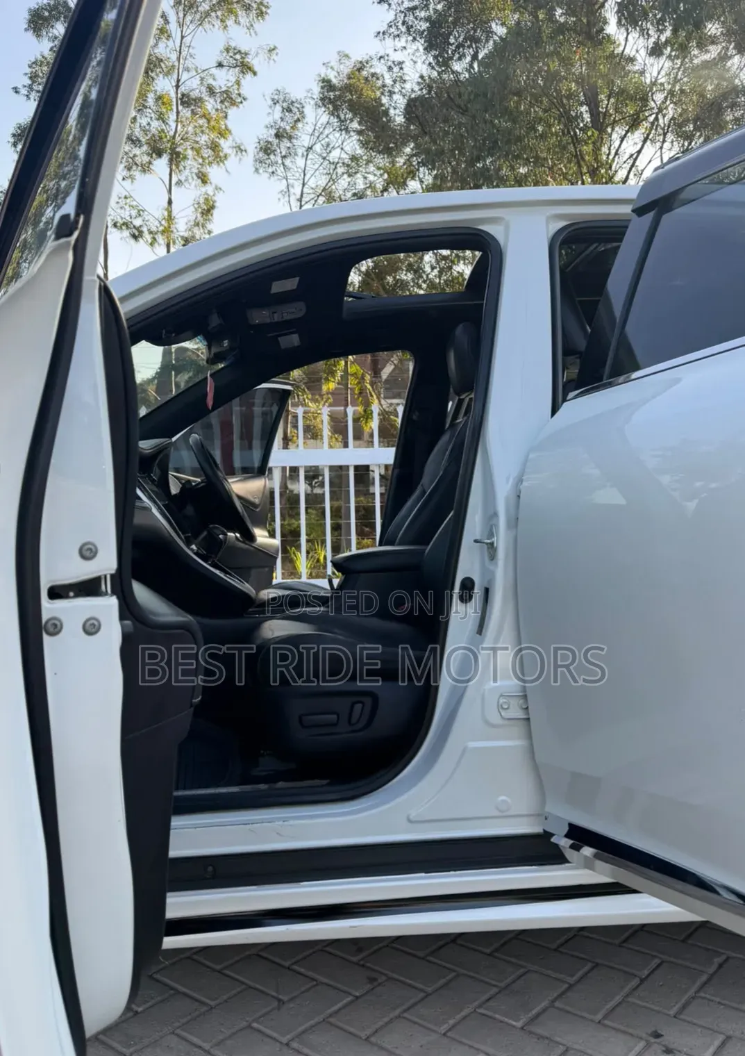 Toyota Harrier 2.0 2016 Pearl