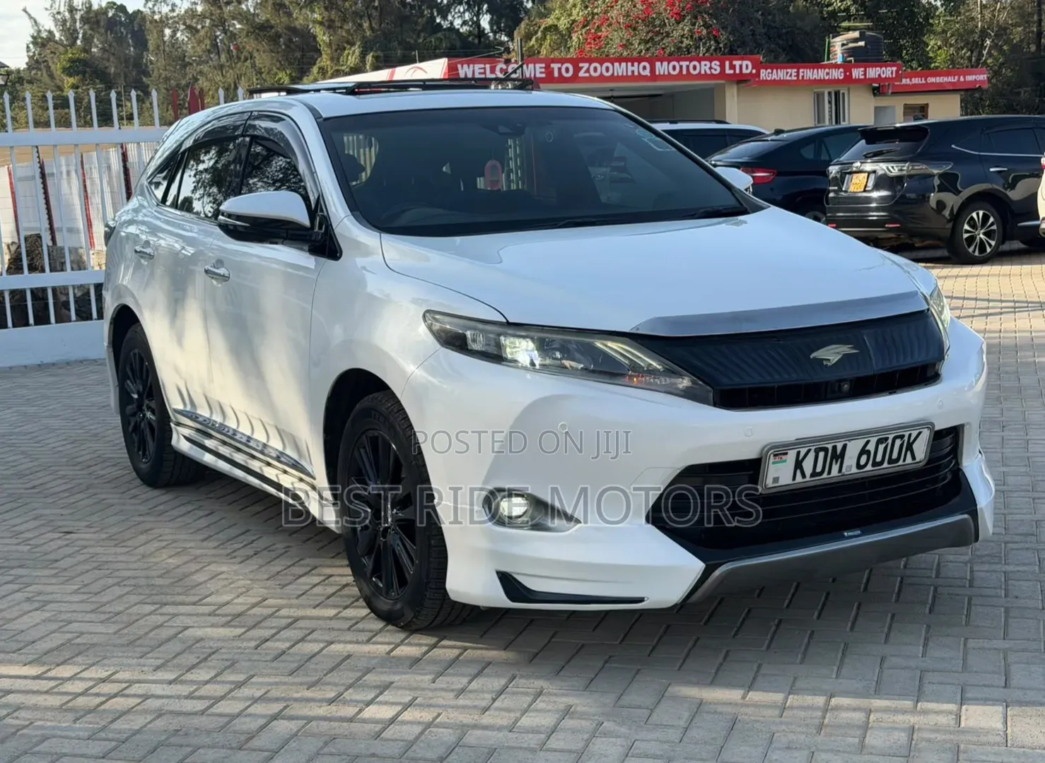 Toyota Harrier 2.0 2016 Pearl