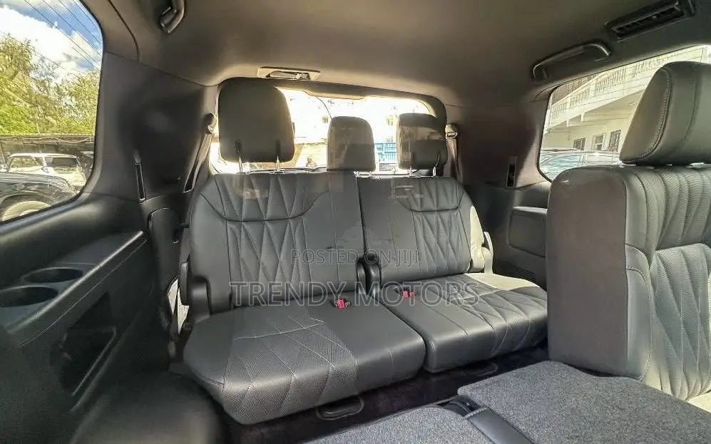 Lexus LX 2022 White