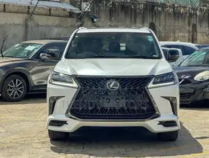 Lexus LX 2022 White