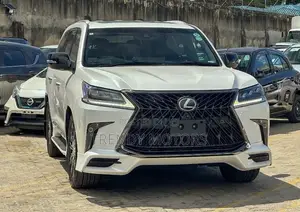 Lexus LX 2022 White