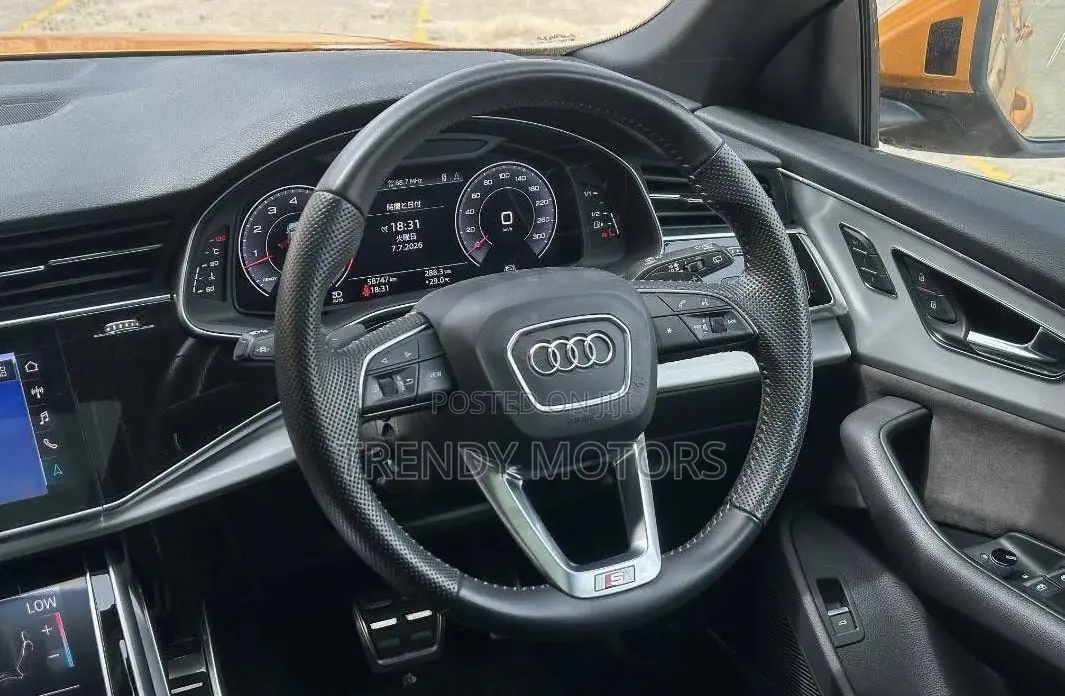 Audi Q8 3.0T Premium AWD quattro 2019 Orange