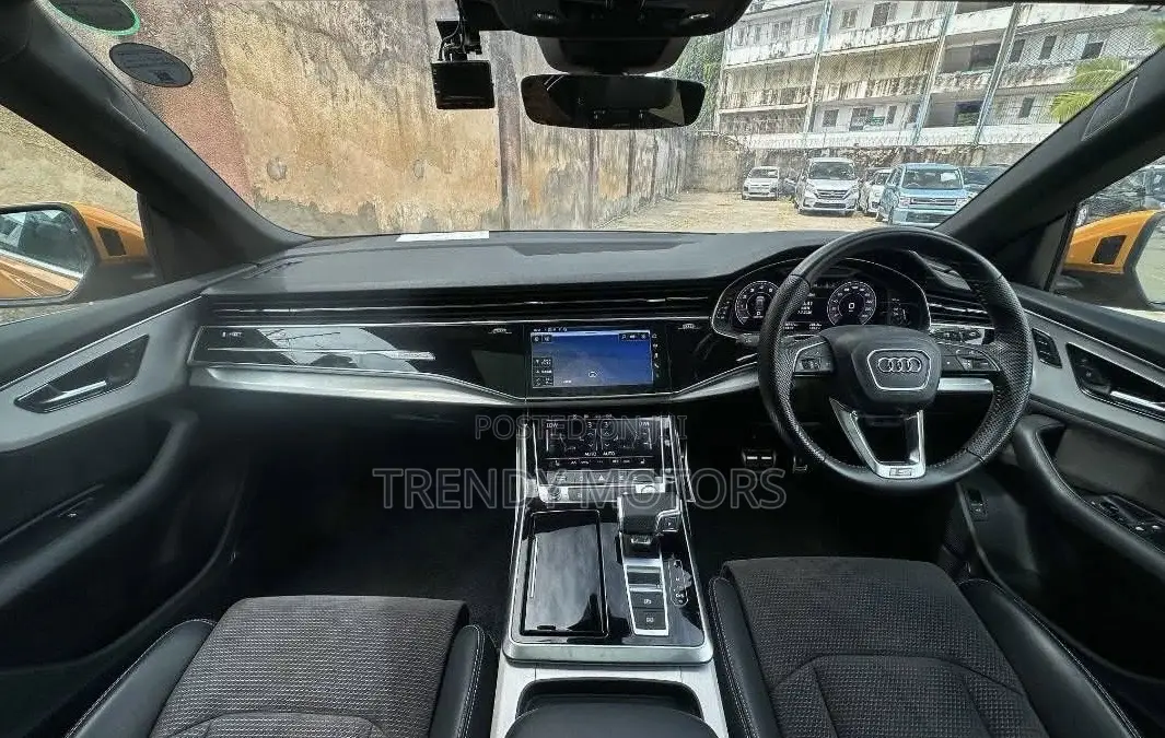 Audi Q8 3.0T Premium AWD quattro 2019 Orange