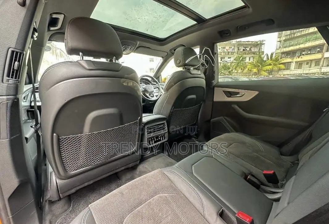 Audi Q8 3.0T Premium AWD quattro 2019 Orange