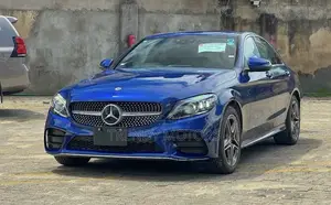 Mercedes-Benz C200 2019 Blue