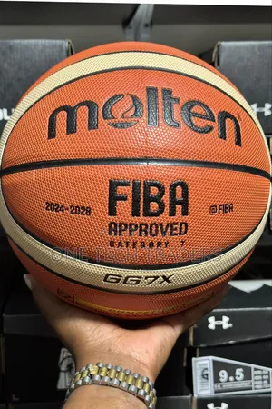 Basket Ball Size 7 - Molten
