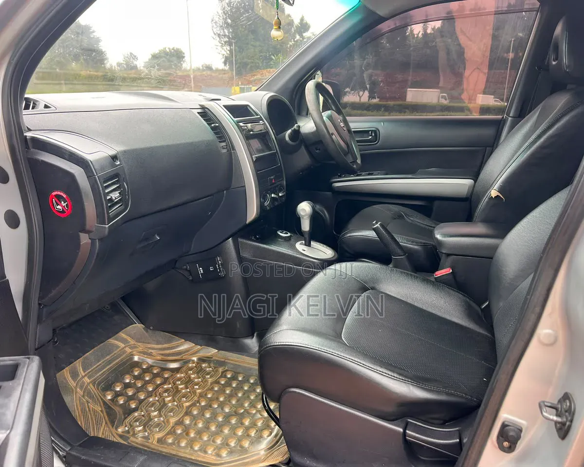 Nissan X-Trail 2.0 Petrol AWD 2014 Silver